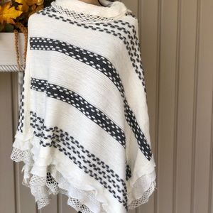 Woman's poncho